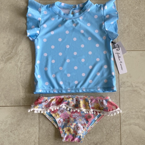 FEATHER 4 ARROW - SEASHELL BABY RUFFLE SET - FLOWER POWER - Picture 2 of 8